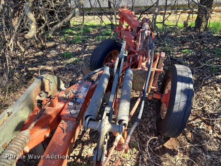 image for item ET1298 Morris Melroe 1020  plow