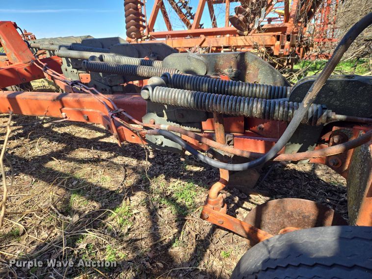 image for item ET1298 Morris Melroe 1020  plow