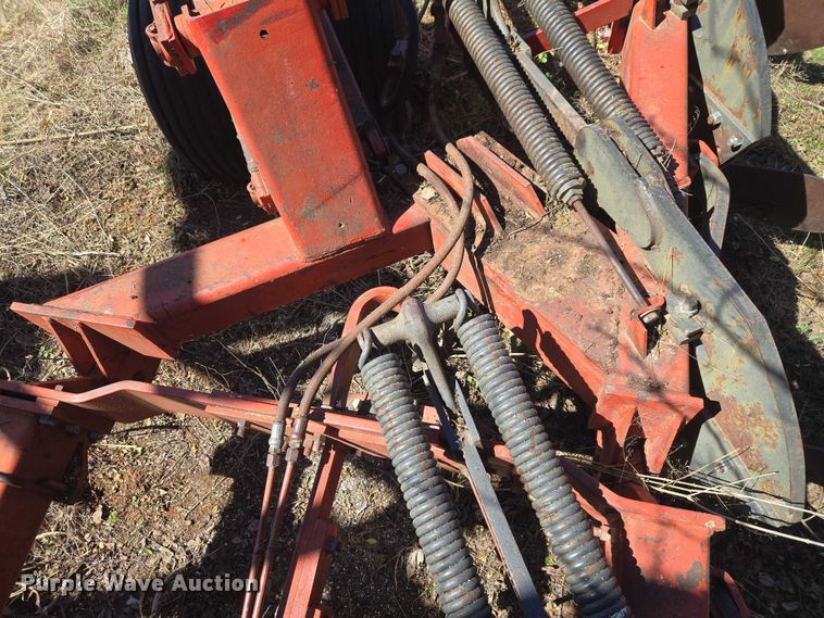 image for item ET1298 Morris Melroe 1020  plow