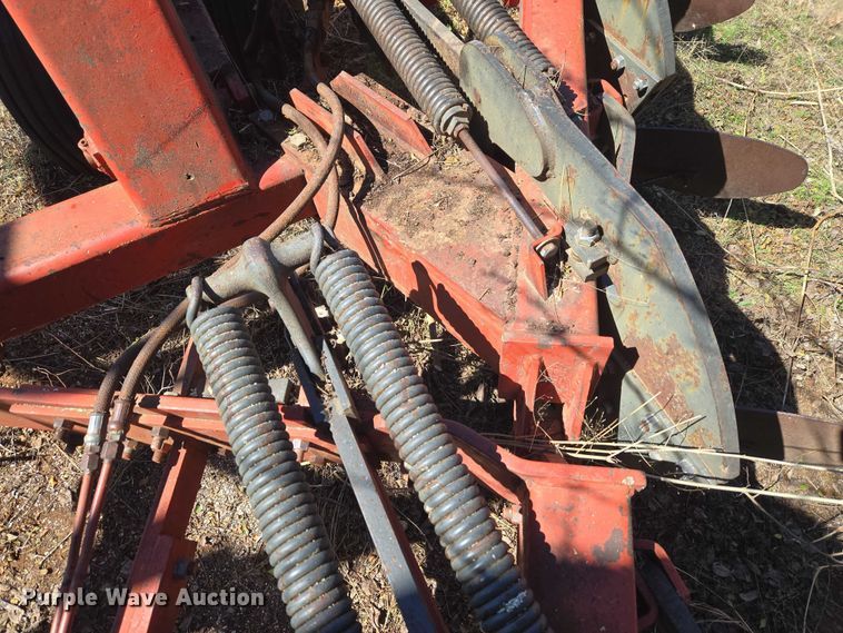 image for item ET1298 Morris Melroe 1020  plow