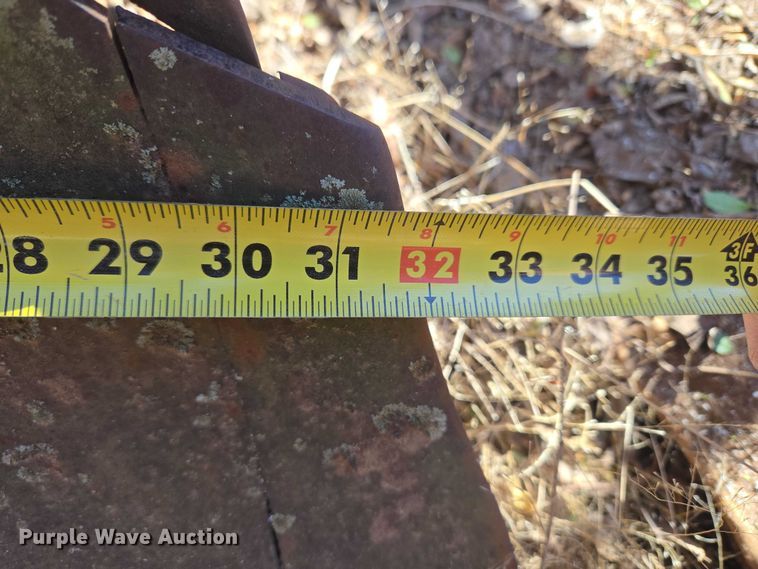 image for item ET1298 Morris Melroe 1020  plow