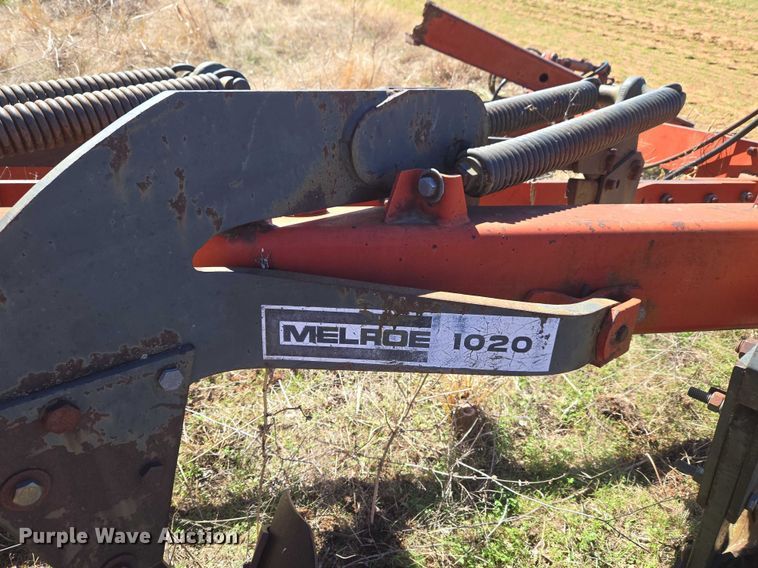 image for item ET1298 Morris Melroe 1020  plow