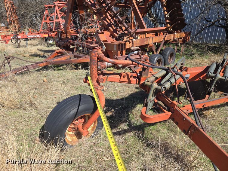 image for item ET1298 Morris Melroe 1020  plow