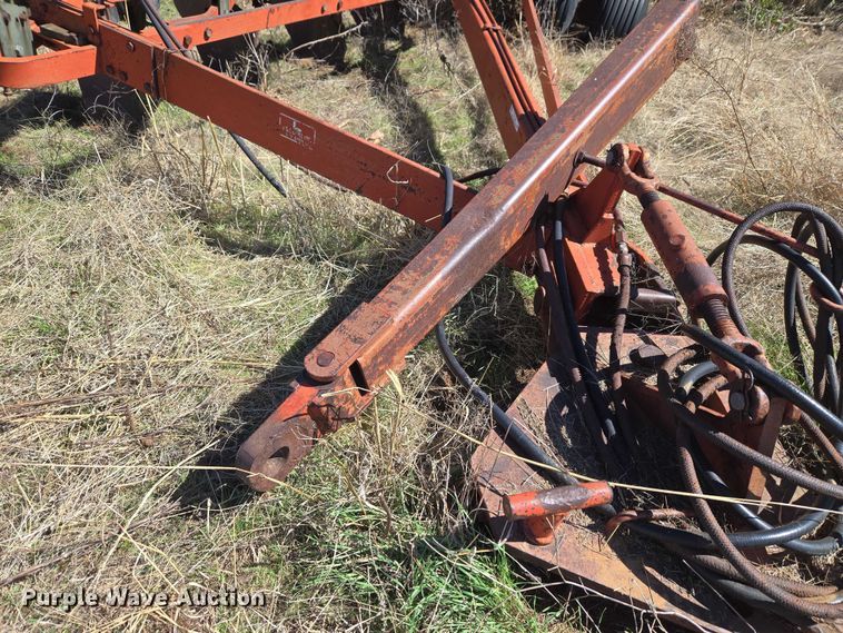 image for item ET1298 Morris Melroe 1020  plow