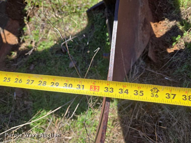 image for item ET1298 Morris Melroe 1020  plow