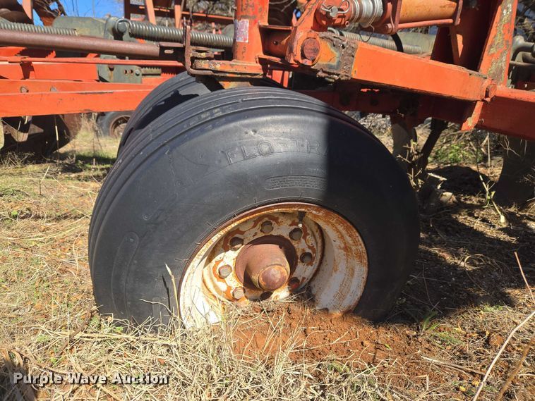 image for item ET1298 Morris Melroe 1020  plow