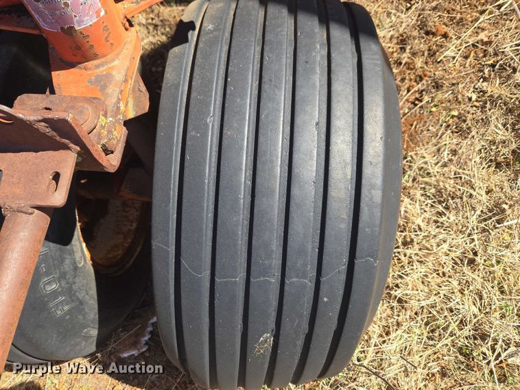 image for item ET1298 Morris Melroe 1020  plow