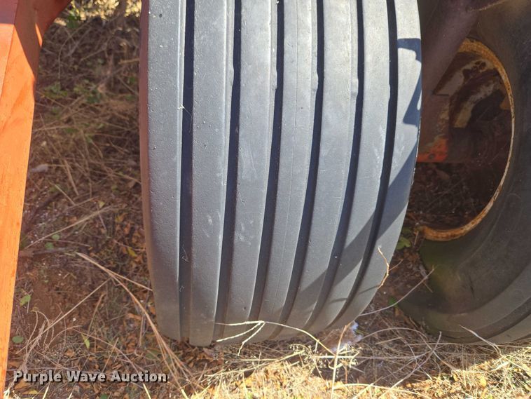 image for item ET1298 Morris Melroe 1020  plow