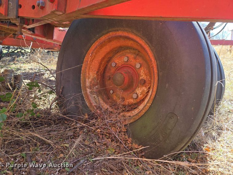 image for item ET1298 Morris Melroe 1020  plow