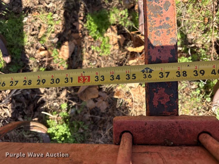 image for item ET1299 Allis-Chalmers 13 chisel