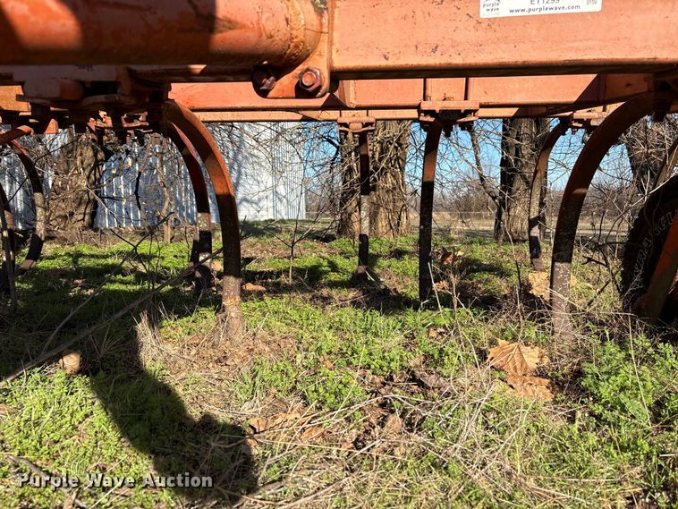 image for item ET1299 Allis-Chalmers 13 chisel