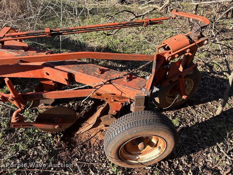 image for item ET1304 Allis-Chalmers plow