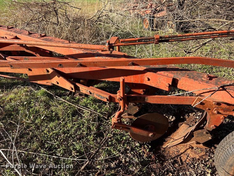 image for item ET1304 Allis-Chalmers plow