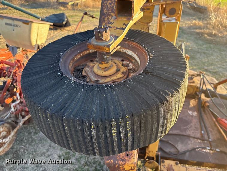 image for item ET1324 Woods batwing rotary mower