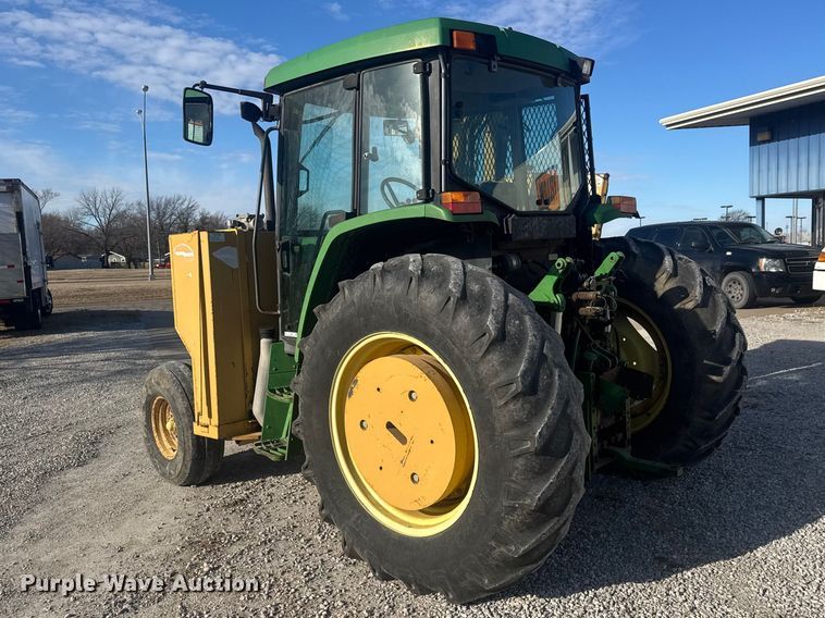 image for item ET1568 2002 John Deere 6405 tractor