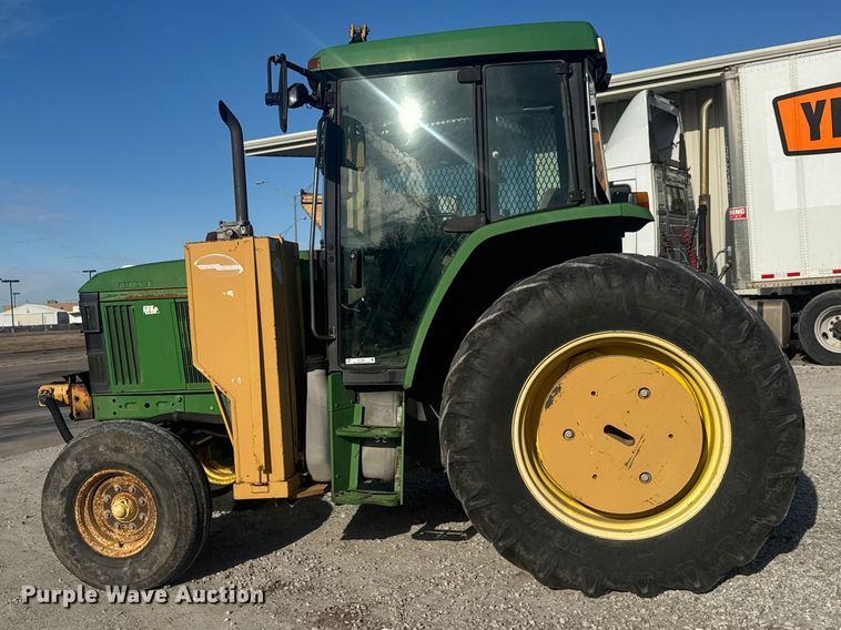 image for item ET1568 2002 John Deere 6405 tractor