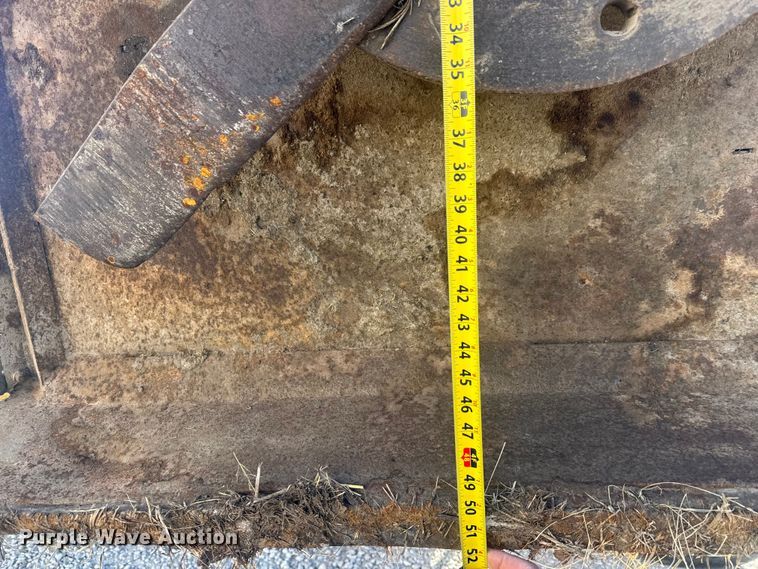 image for item ET1568 2002 John Deere 6405 tractor