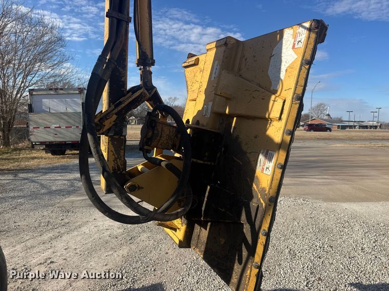 image for item ET1568 2002 John Deere 6405 tractor