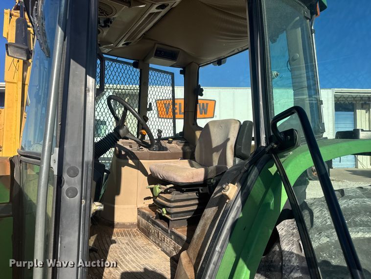 image for item ET1568 2002 John Deere 6405 tractor