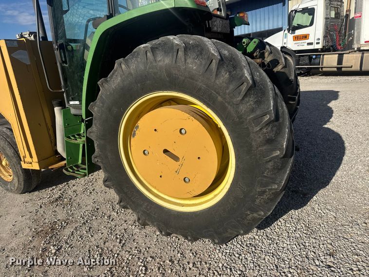 image for item ET1568 2002 John Deere 6405 tractor