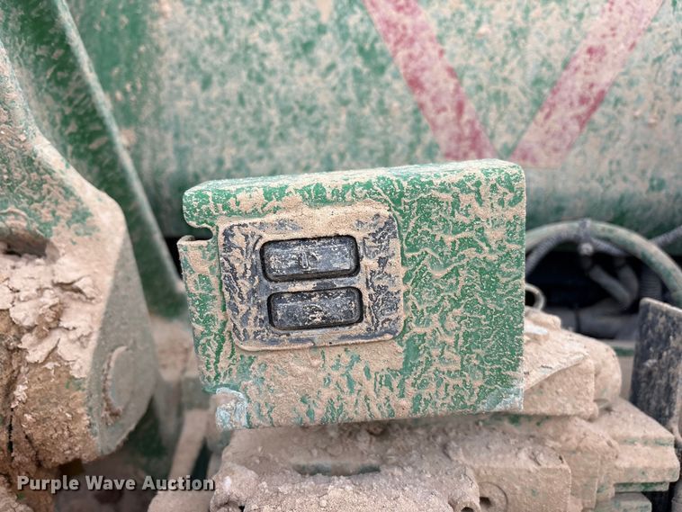 image for item EU4835 2019 John Deere 8245R MFWD tractor