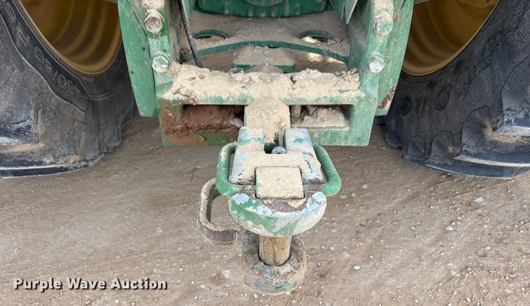 image for item EU4835 2019 John Deere 8245R MFWD tractor