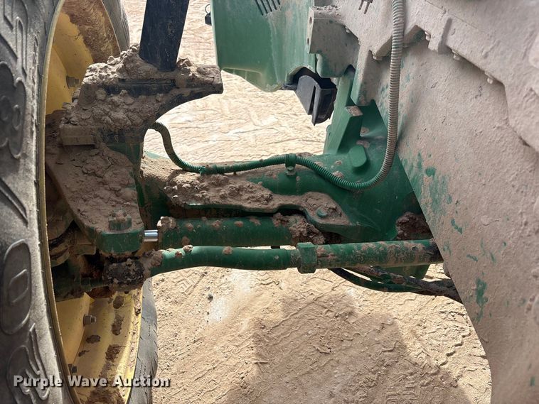 image for item EU4835 2019 John Deere 8245R MFWD tractor