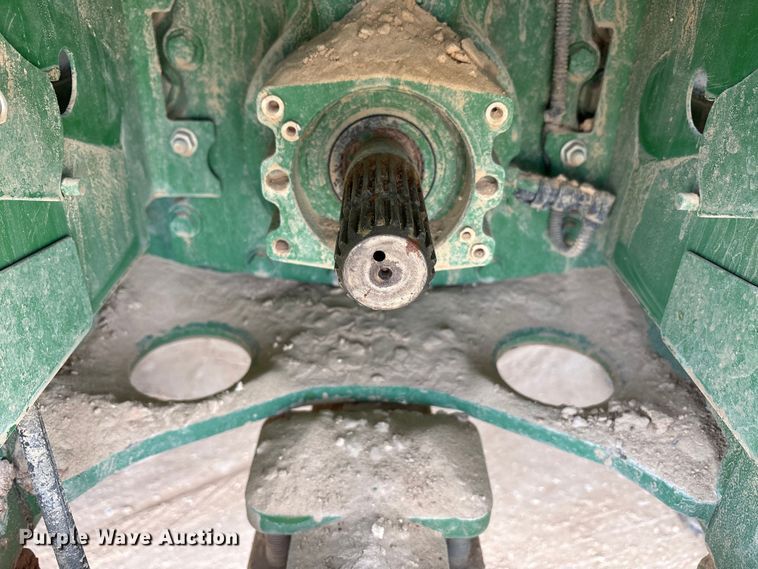 image for item EU4835 2019 John Deere 8245R MFWD tractor