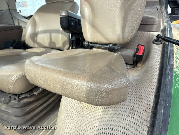 image for item EU4835 2019 John Deere 8245R MFWD tractor