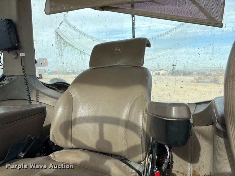 image for item EU4835 2019 John Deere 8245R MFWD tractor