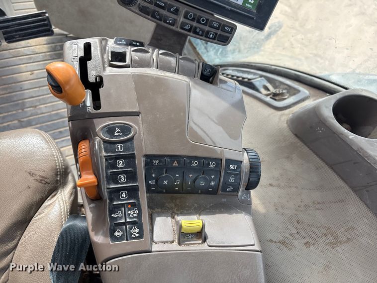 image for item EU4835 2019 John Deere 8245R MFWD tractor