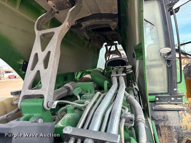 image for item EU4835 2019 John Deere 8245R MFWD tractor