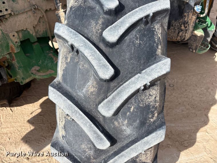 image for item EU4835 2019 John Deere 8245R MFWD tractor