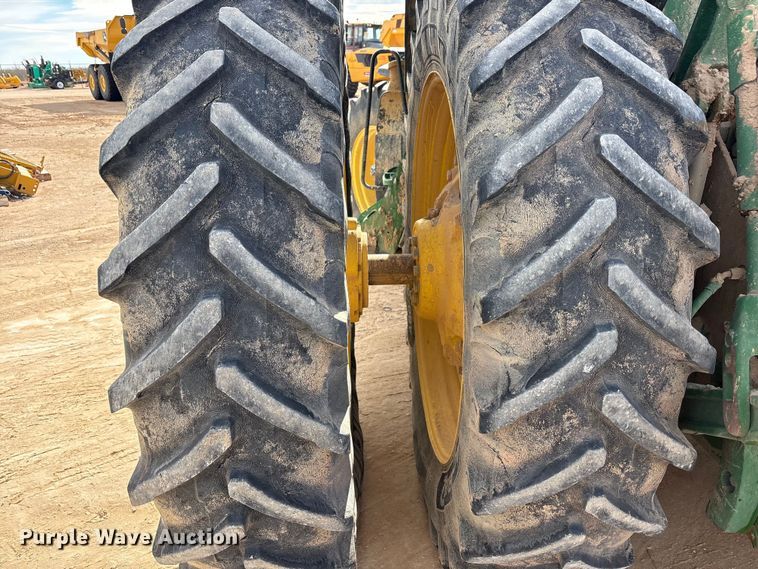 image for item EU4835 2019 John Deere 8245R MFWD tractor