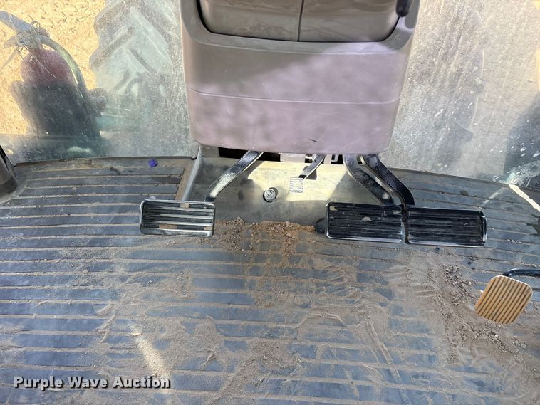 image for item EU4839 2018 John Deere 8245R MFWD tractor