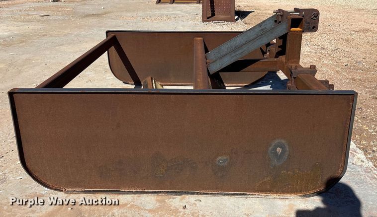 image for item EU4880 Shop built box blade