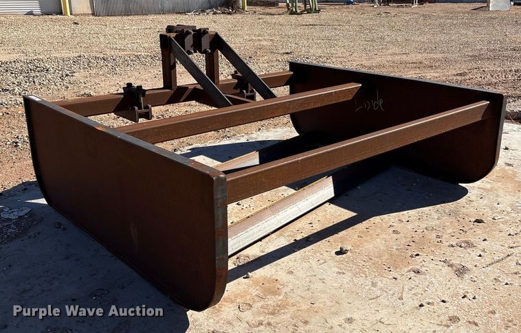 image for item EU4880 Shop built box blade