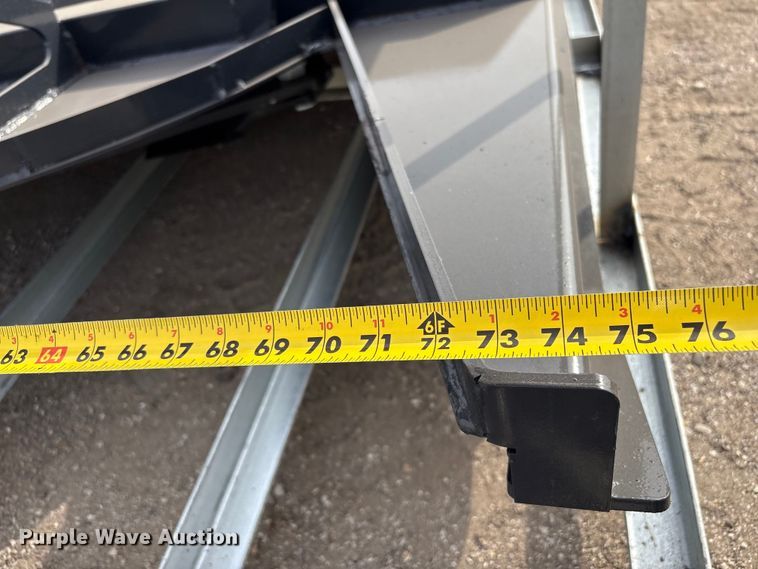 image for item EV2724 Arteer HBDC-72W skid steer brush mower