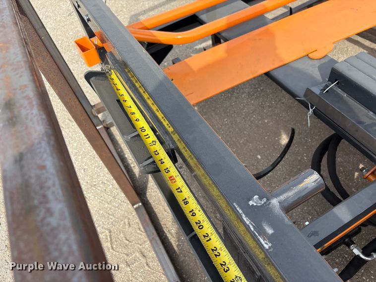 image for item EV2735 2025 Arteer ACG-10 skid steer bale accumulator grapple