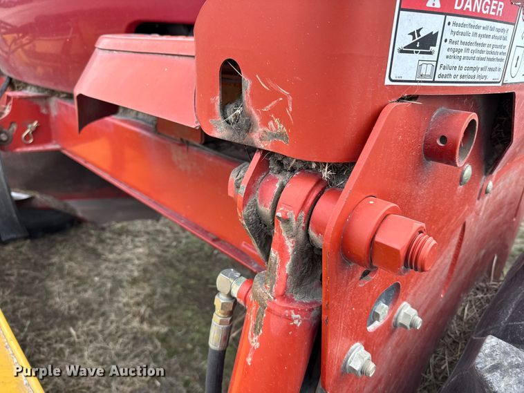 image for item FB0512 2007 New Holland HW325 swather / windrower