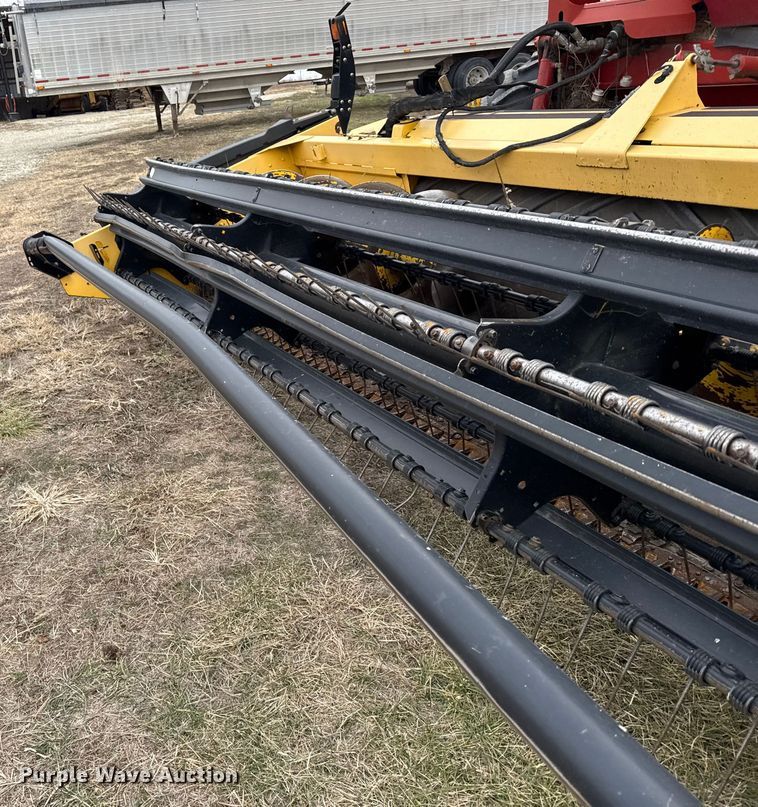 image for item FB0512 2007 New Holland HW325 swather / windrower