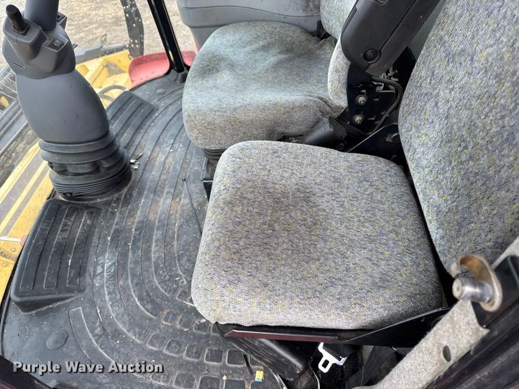 image for item FB0512 2007 New Holland HW325 swather / windrower