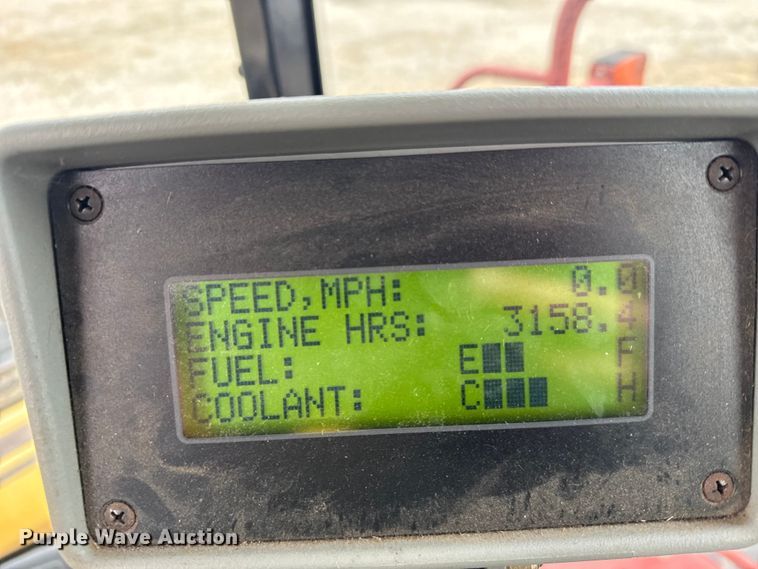 image for item FB0512 2007 New Holland HW325 swather / windrower