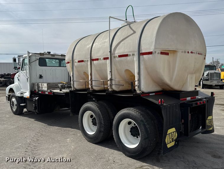 image for item FB0764 1998 International 8300 liquid fertilizer truck