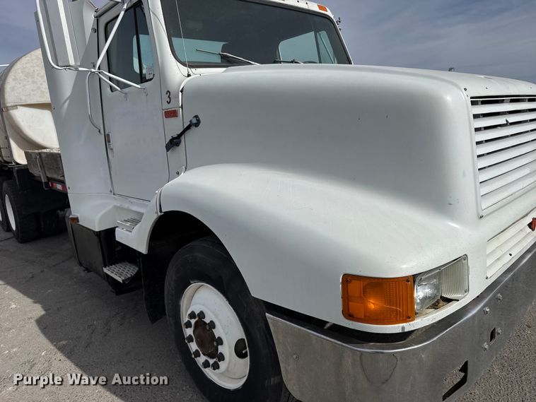 image for item FB0764 1998 International 8300 liquid fertilizer truck