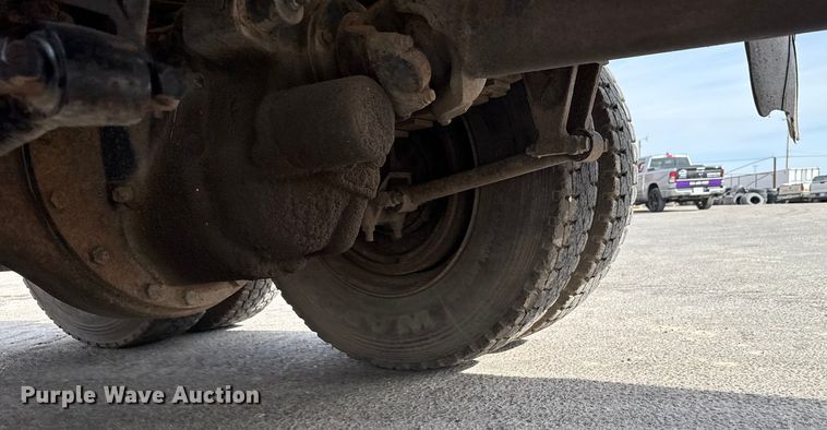 image for item FB0764 1998 International 8300 liquid fertilizer truck