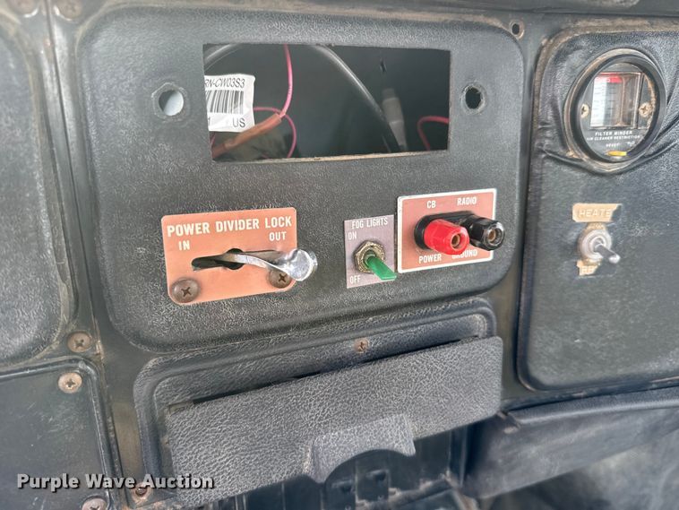 image for item FB0764 1998 International 8300 liquid fertilizer truck