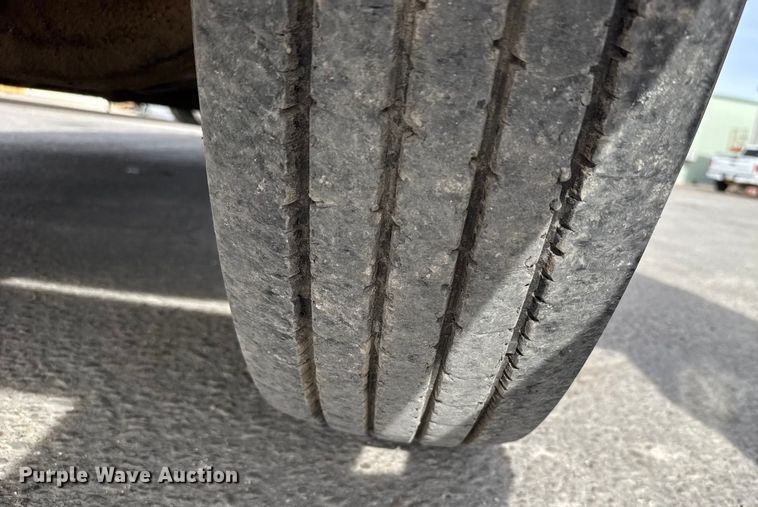 image for item FB0764 1998 International 8300 liquid fertilizer truck