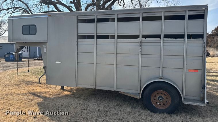 image for item FB0804 1999 Titan  livestock trailer