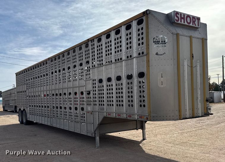 image for item FB0806 2006 Merritt livestock trailer